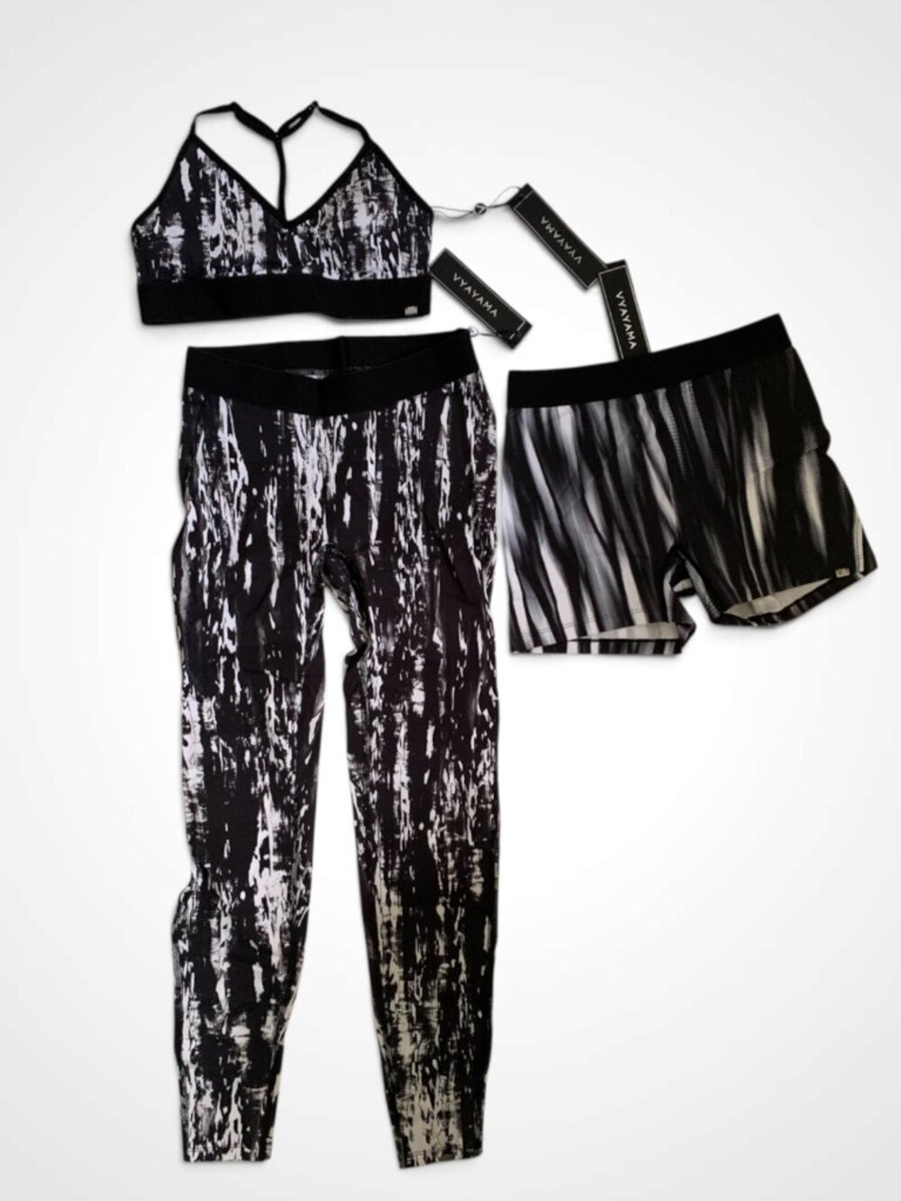 Vyayama sustainable luxury activewear, 3 piece yoga set, Size S